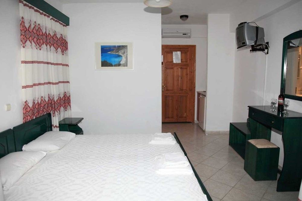 La Casa Di Nonna Anna Aparthotel Никиана Екстериор снимка